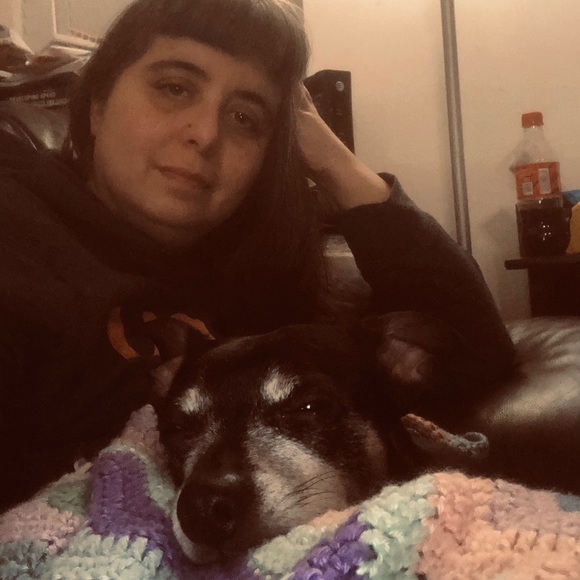 Meet your Posher, Angela - Picture 3 of 3